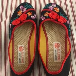 Beautiful handmade shoes from China.